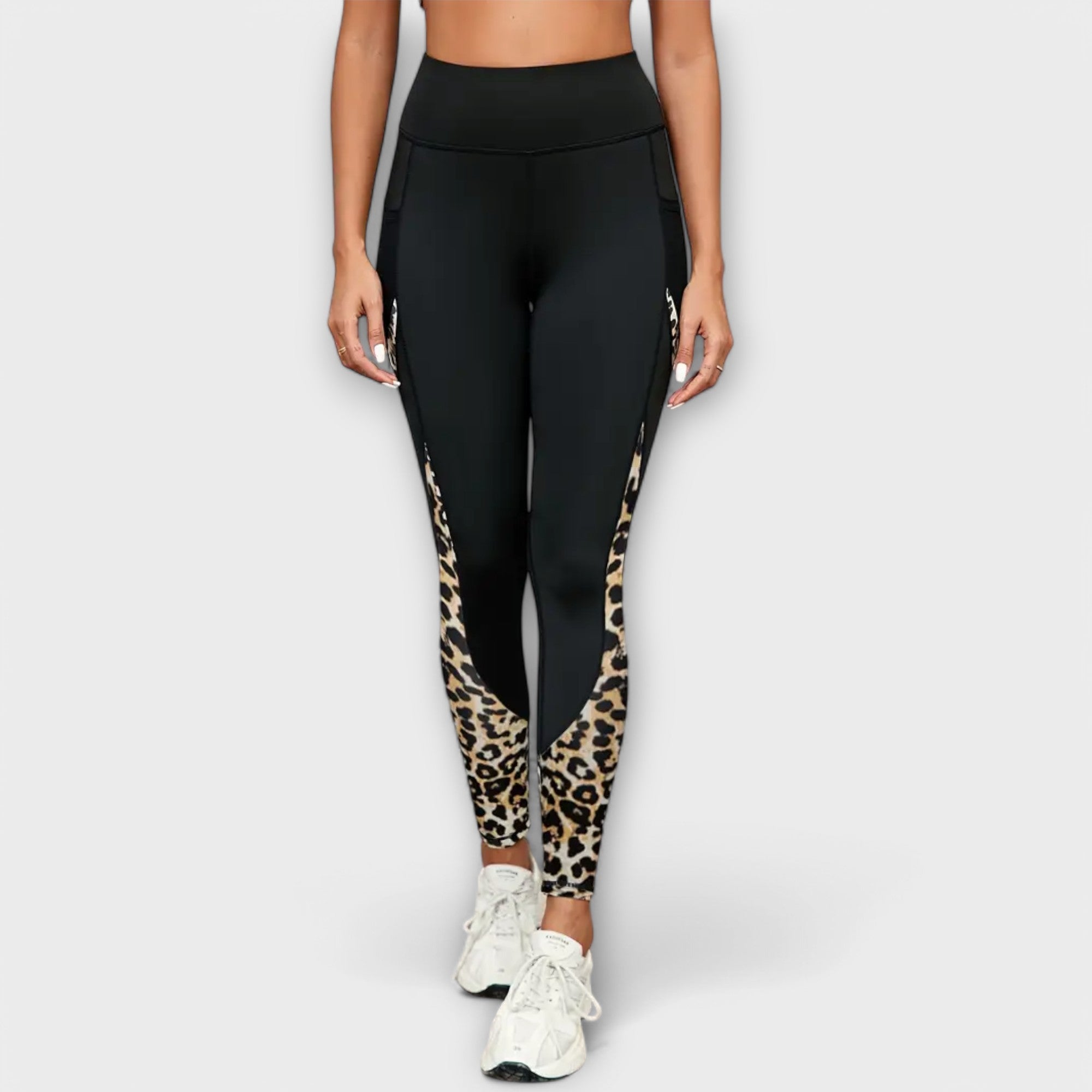 Trainingshose mit hoher Taille, schwarze Leggings mit Leopardenmuster-Einsätzen entlang der Seiten
