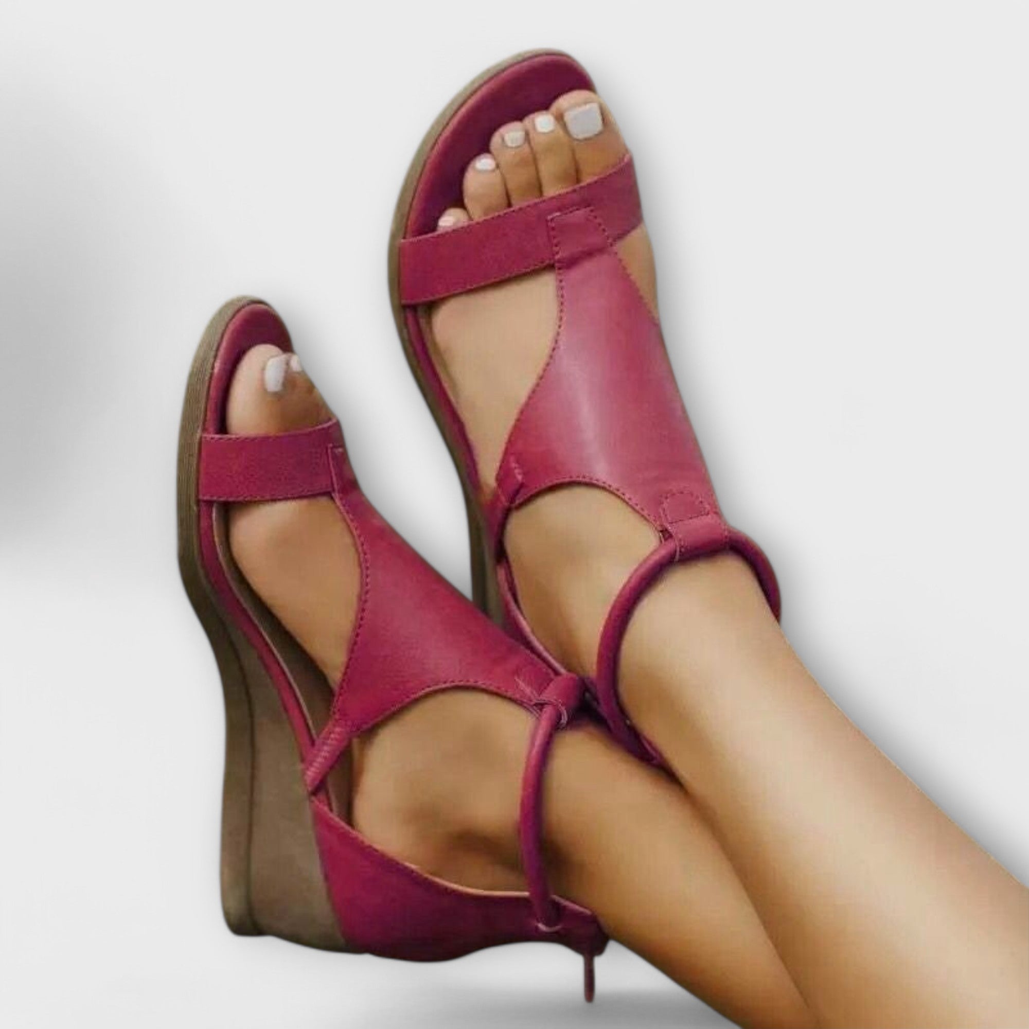 Fuchsiafarbene Damen-Sandalen mit Keilabsatz, Riemen am Vorderfuß