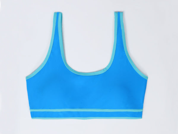 Blauer Sport-Bikini-BH mit U-Ausschnitt und kontrastfarbenem Saum am Brustband