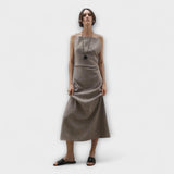 Maxikleid aus Leinenmischung, ärmellos mit Trägern, graubraun, drapierter Rock