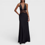 Schwarzes elegantes Maxikleid mit tiefem V-Ausschnitt und Spitzen-Detail am Oberteil