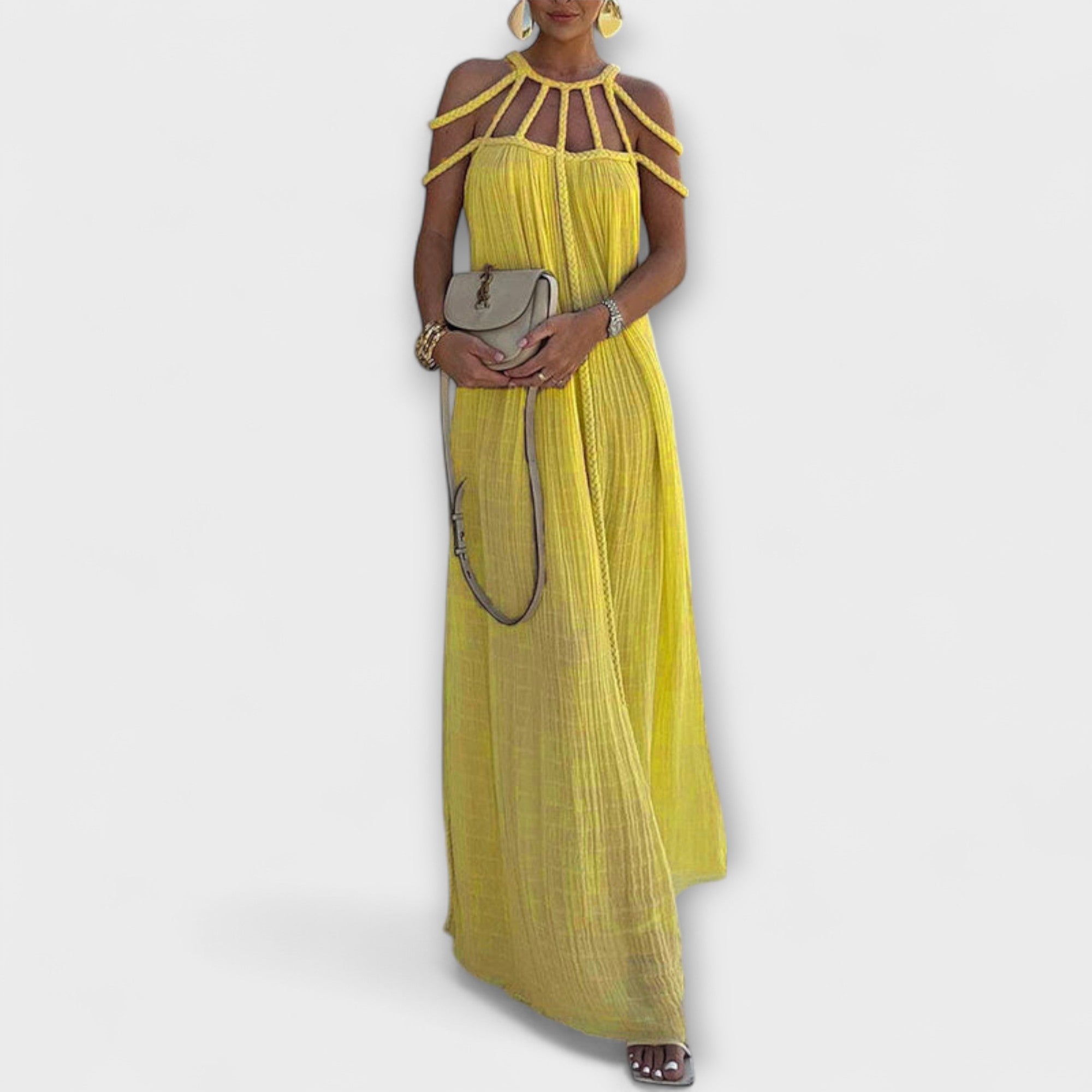 Gelbes Maxikleid mit Drapierungen und Zopfträgern am Ausschnitt