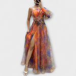 Asymmetrisches One-Shoulder-Maxikleid, Farbmix Orange/Blau/Lila, Beinöffnung vorn