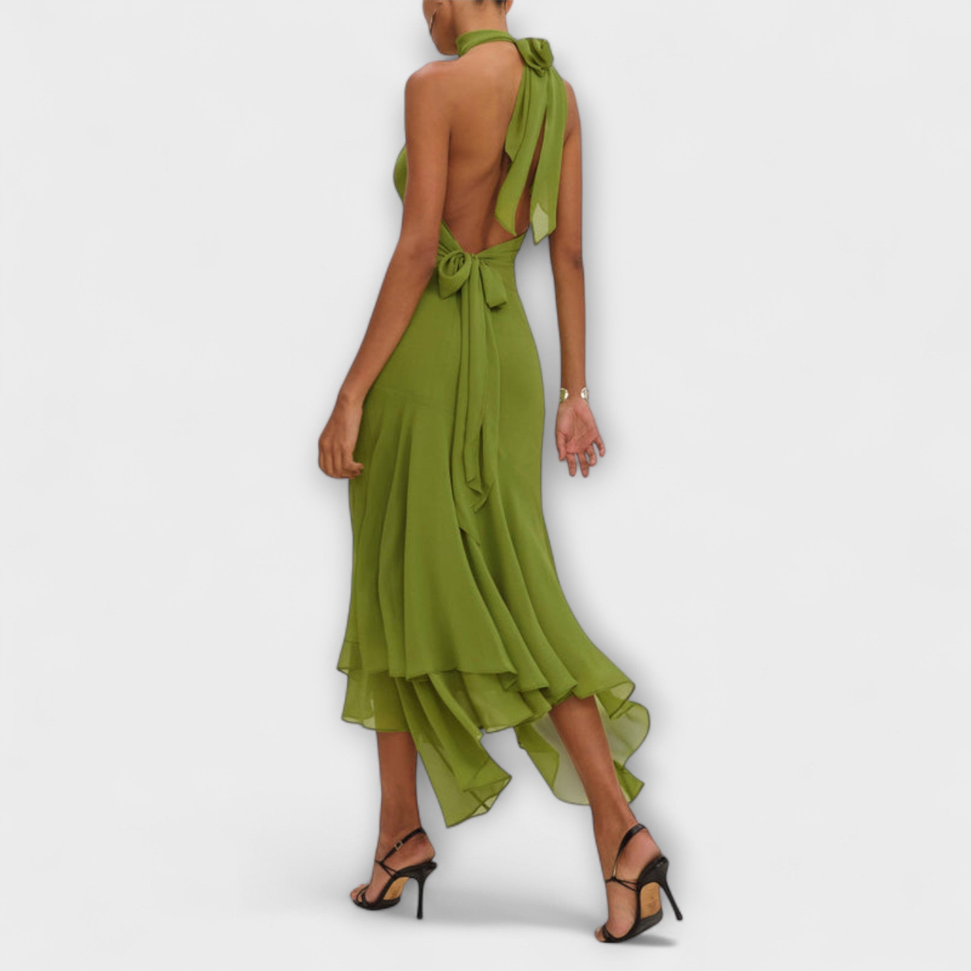 Asymmetrisches Maxikleid Grasgrün mit offenem Rücken und Schleifenbund in Taille