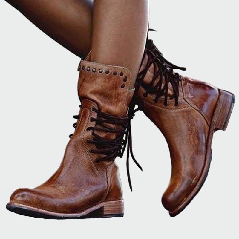 Schnürstiefeletten aus Leder