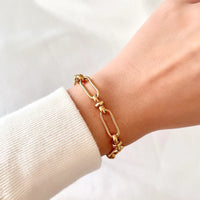 Marisa – Elegantes Goldarmband mit feiner Doppelstruktur