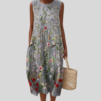 Fliessendes und bequemes Kleid