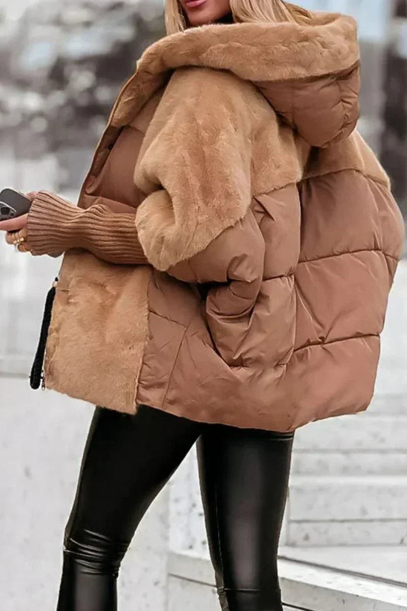 OLIVIA Winterjacke beige mit Fellkragen und wattierter Steppung, gefütterter Kapuze