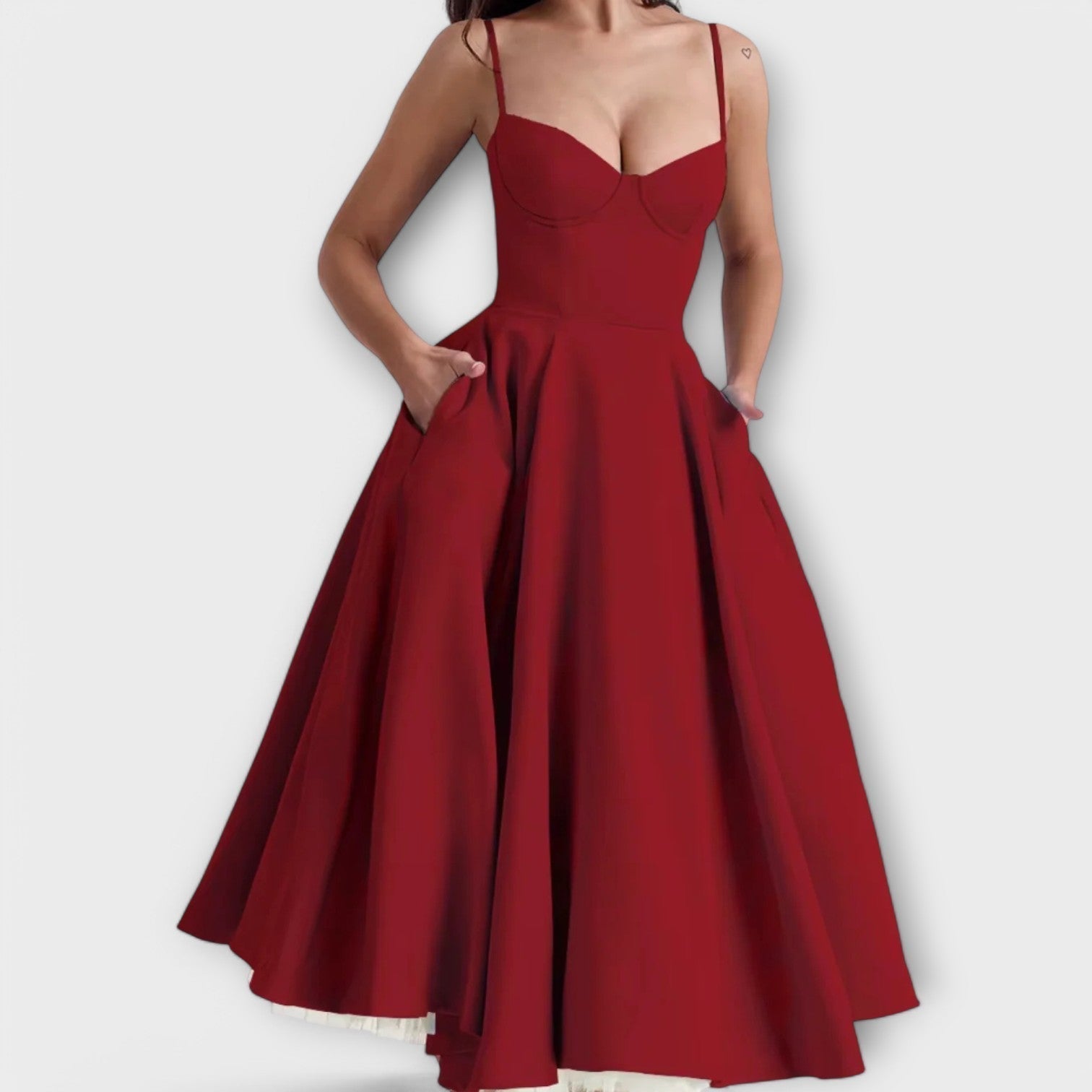 Rotes Sommerkleid mit Korsett-Top, Spaghettiträgern und weitem, ausgestelltem Rock