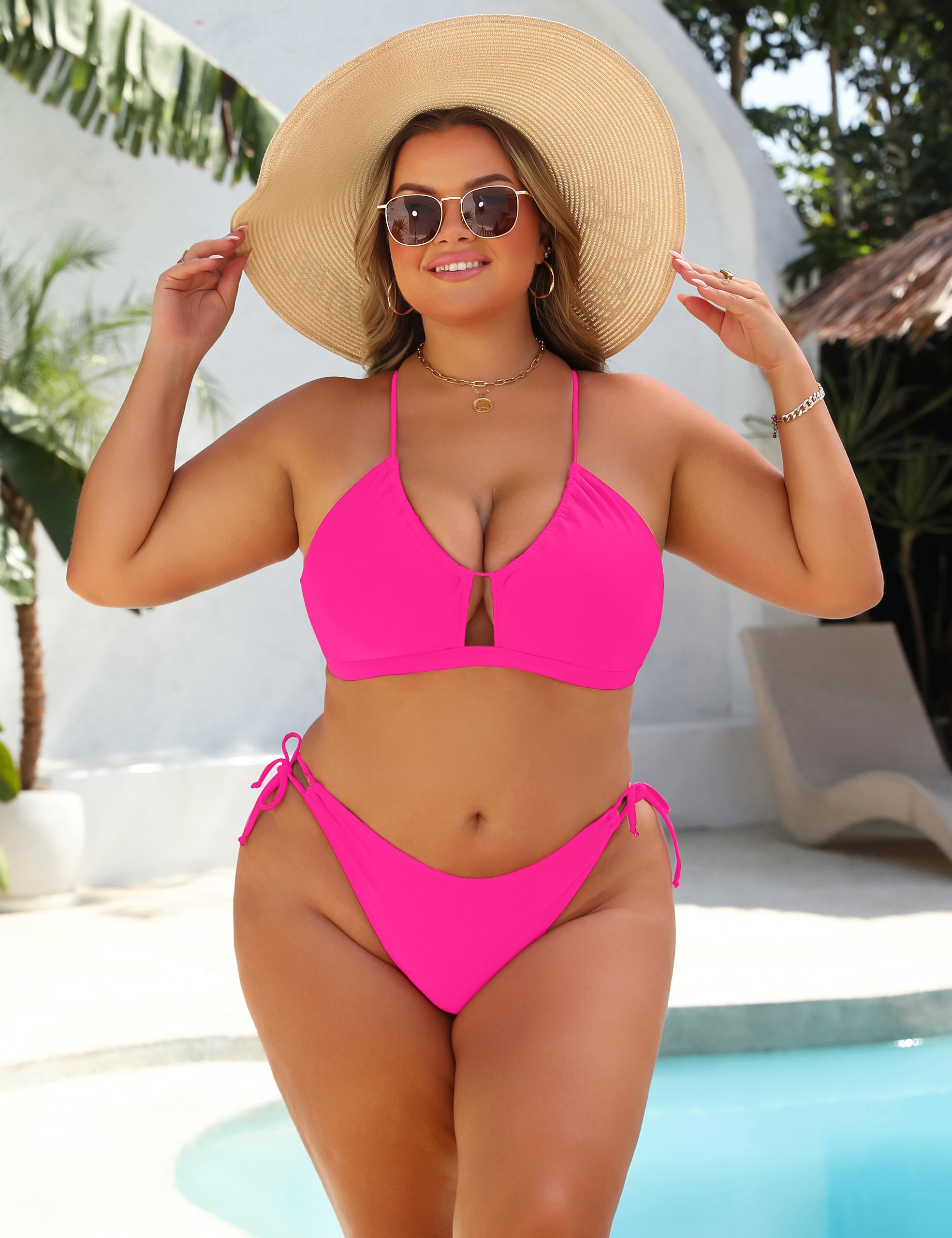 Pinkes verstellbares Bikini-Set mit Neckholder-BH und seitlichen Bindebändern am Slip