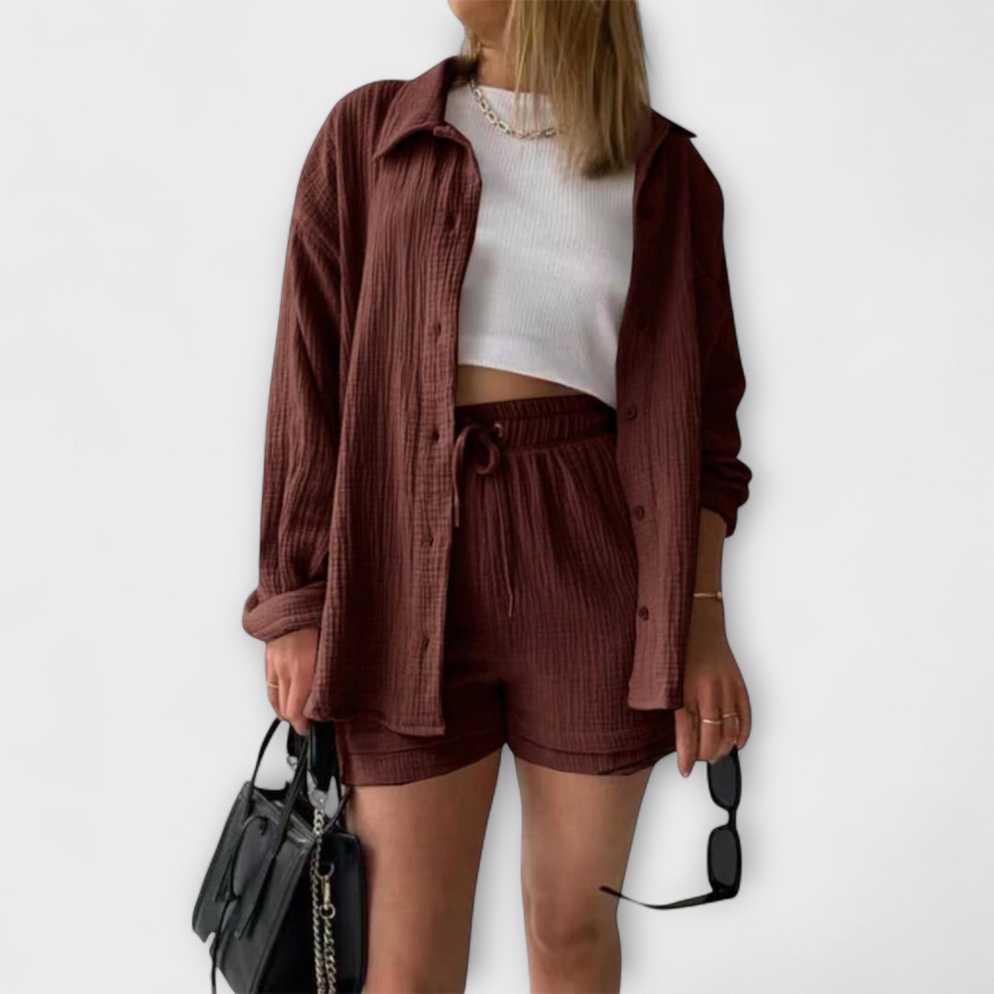 2-teiliges Set mit Hemdbluse und Shorts in Braun, Knopfleiste und Kordelzug