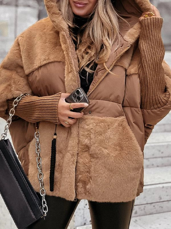 Braune Winterjacke mit Kunstfellkragen, Steppung und gerippten Ärmelabschlüssen