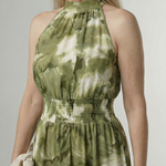 Grünes Halter-Midi-Kleid mit gerafftem Kragen und smockartigem Taillenbund, bedruckt