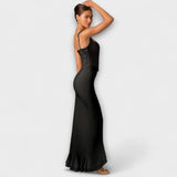 Rüschensatin-Korsettkleid schwarz, schmaler Schnitt; Pailletten-Bodice und Volant-Saum