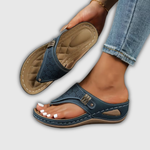 Dunkelblaue unterstützende Zehentrenner-Sandalen mit Absatz, Lochmuster und Klettverschluss