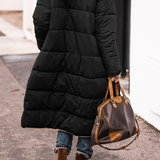 Wendermantel mit Kapuze, schwarze Steppjacke mit geradem Schnitt