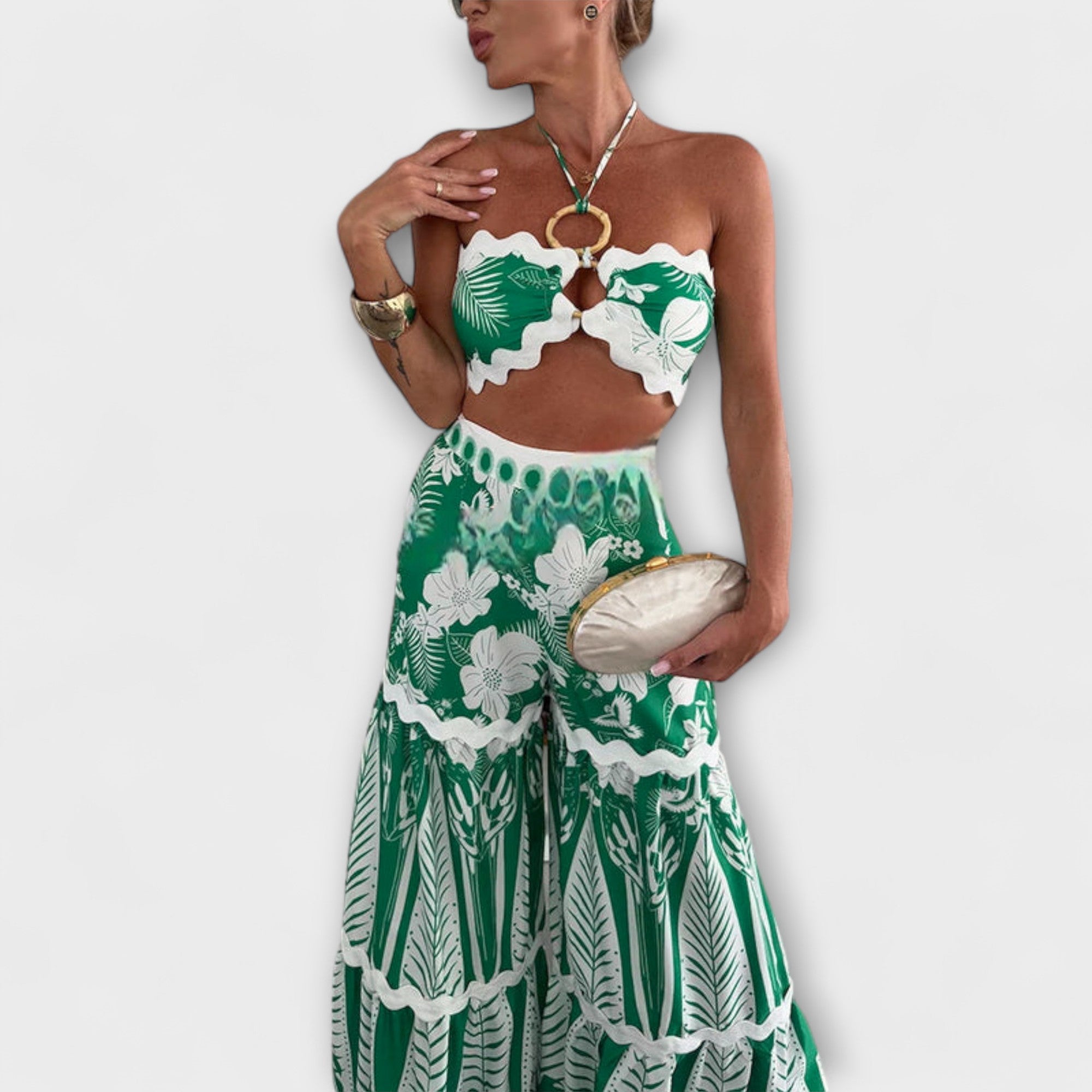 Zella Cassie Set: Bandeau-Oberteil mit Ring-Verschluss, hoher Rock mit floralen und Blätter-Mustern