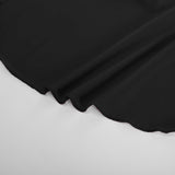 Schwarzes Badekleid mit gerüschtem Saum