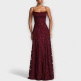 Burgunderfarbenes Spitzen-Maxikleid mit Spaghettiträgern und floralen Mustern