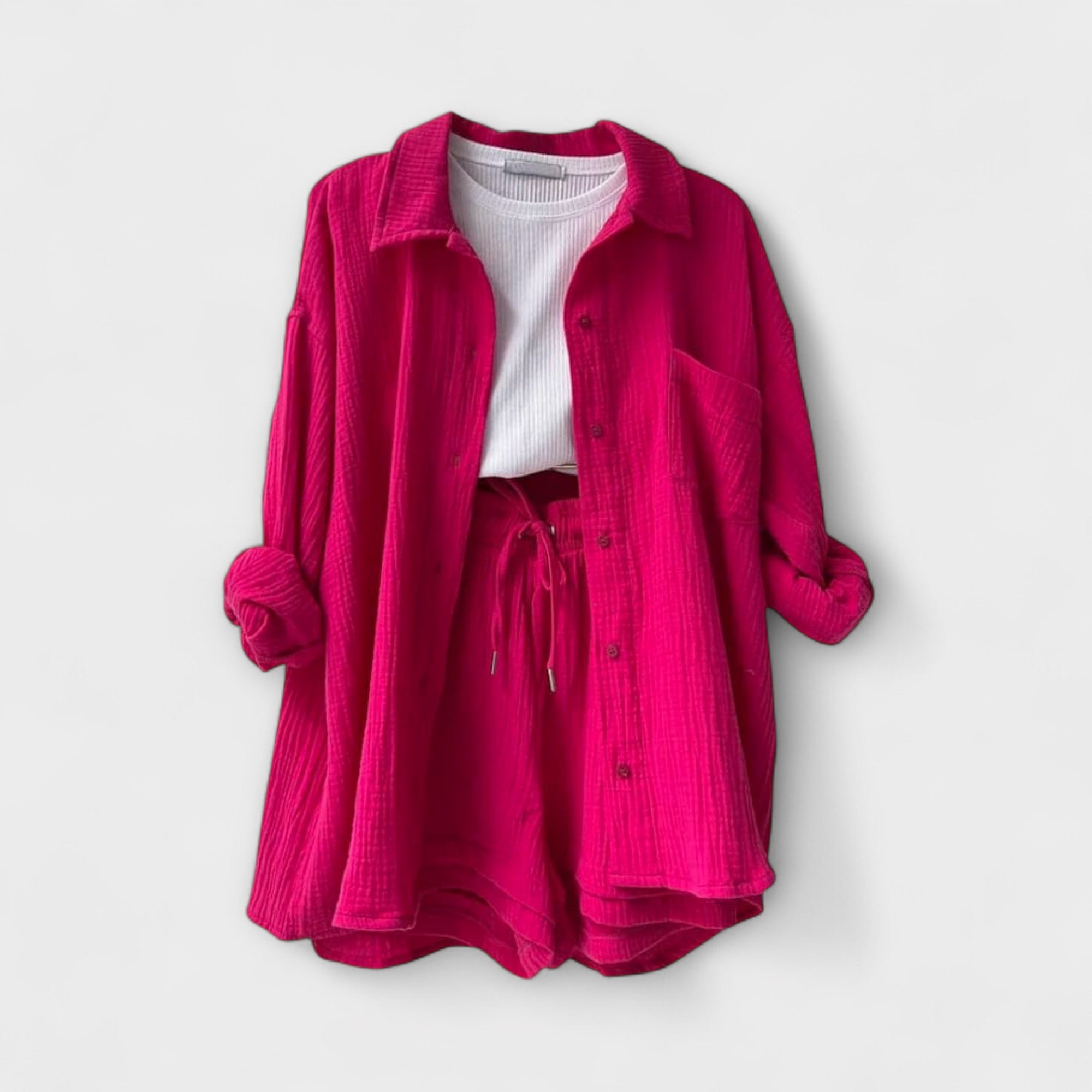 Zweiteiliges Set in Pink: Overshirt und Shorts, Kordelzugbund, Knopfleiste mit Taschen