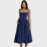 Marineblaues ärmelloses Korsettkleid mit Spaghettiträgern und plissiertem Rock