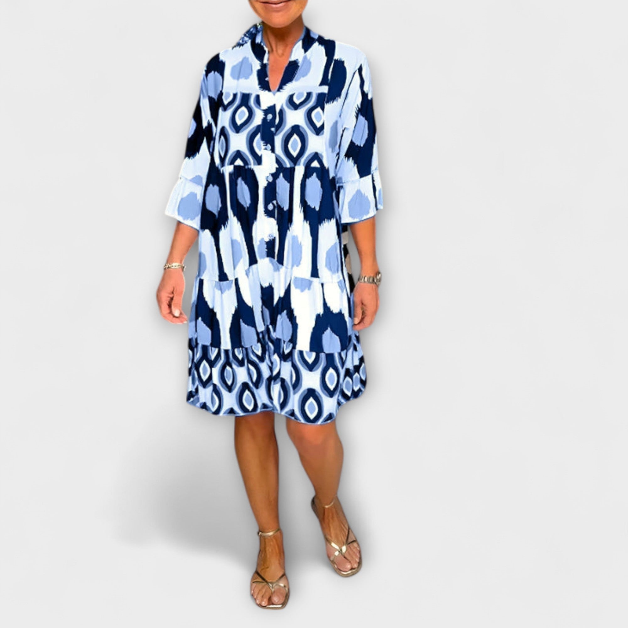 Midi-Kleid mit Animal-Print in Blau, Knopfleiste, 3/4-Ärmel, leicht ausgestellter Rock