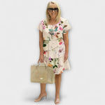 Florales Eleganzkleid mit Blumenprint, kurze Ärmel, Volantrock, cremefarben