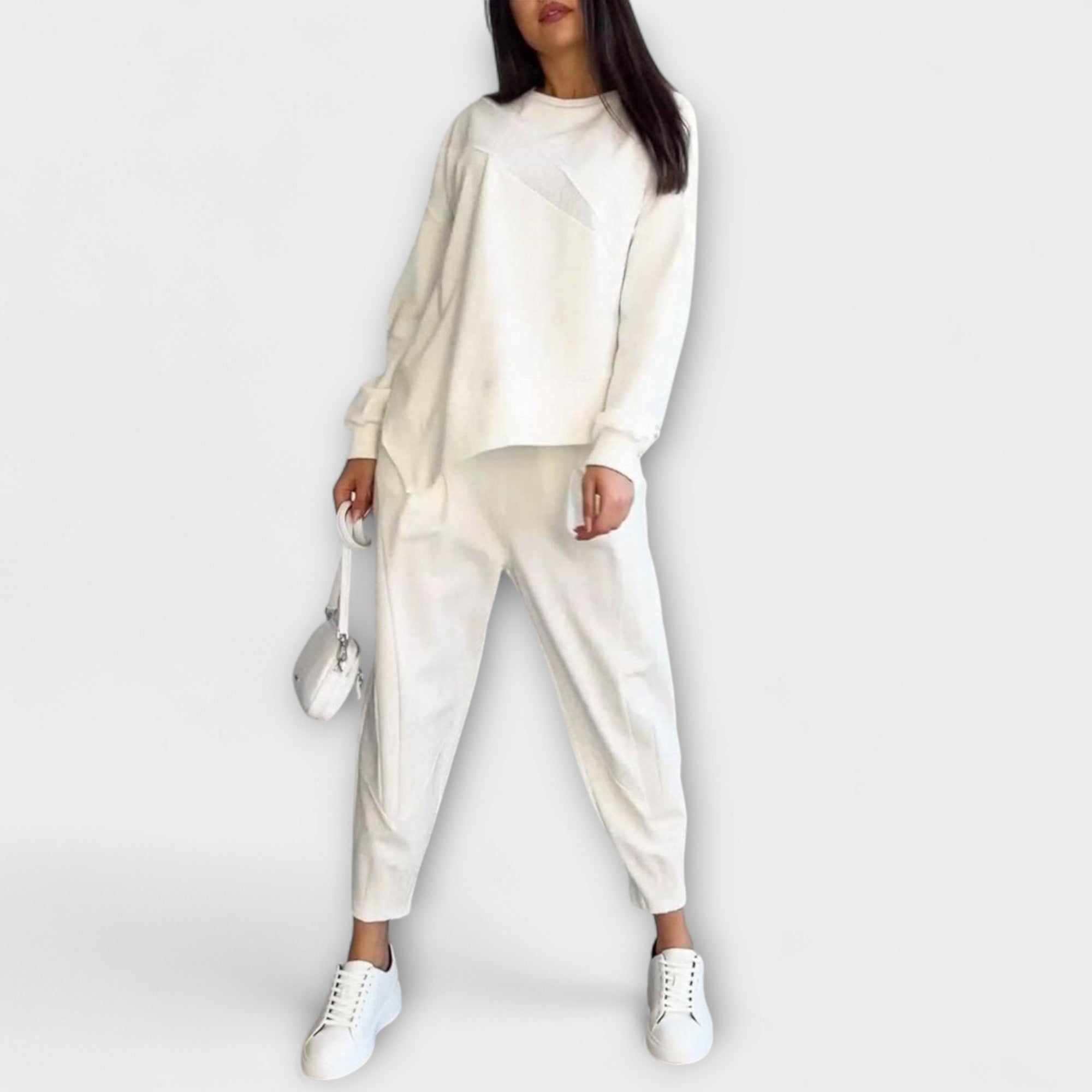 Zweiteiliges Lounge-Set in Weiß: Langarm-Top und Hose mit schmalem Bein