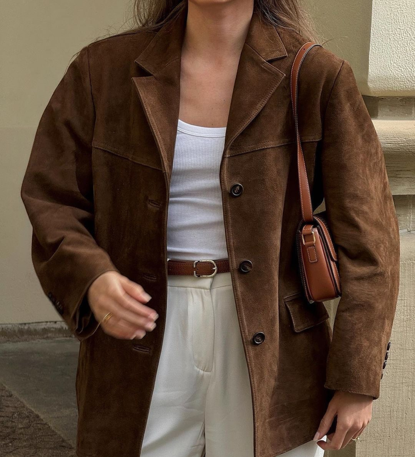 Banbury Wildleder-Blazer in Braun, kurz geschnitten, mit Revers und Knopfleiste