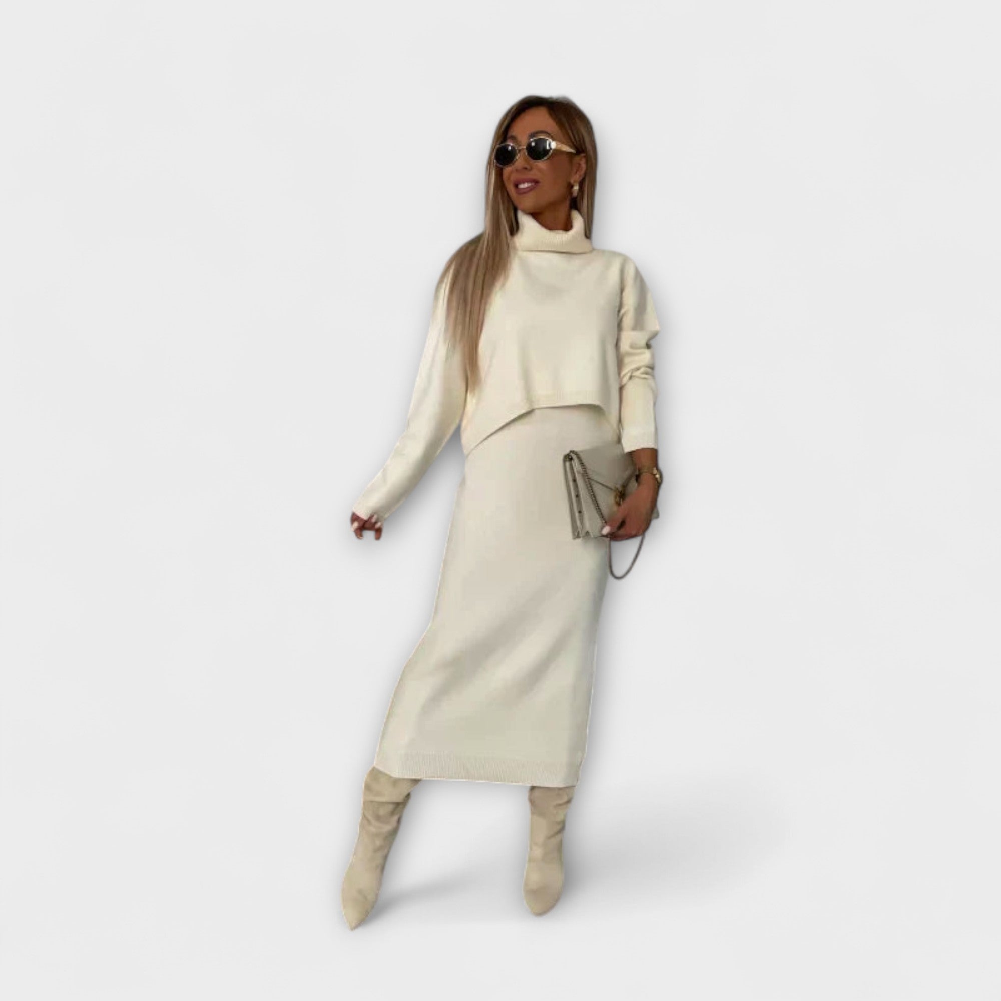 Cremefarbenes Kleid mit Rollkragen-Set, langes Design