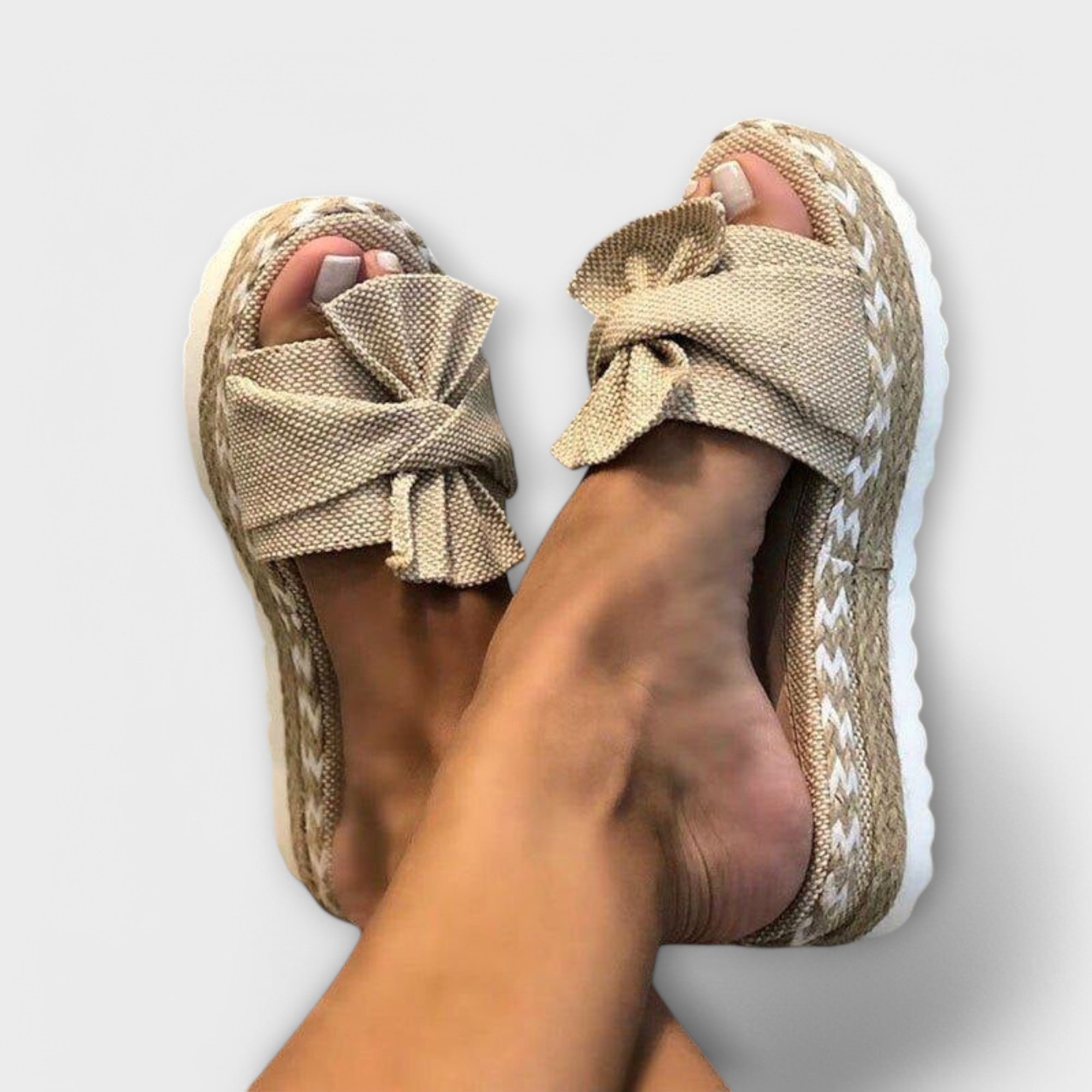 Plateau-Sandalen mit Schleife, khaki/beige, geflochtete Plateau-Sohle