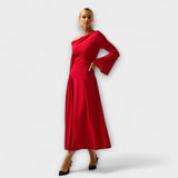 Rotes Off-Shoulder Midi-Kleid mit drapiertem Oberteil und weitem Glockenarm