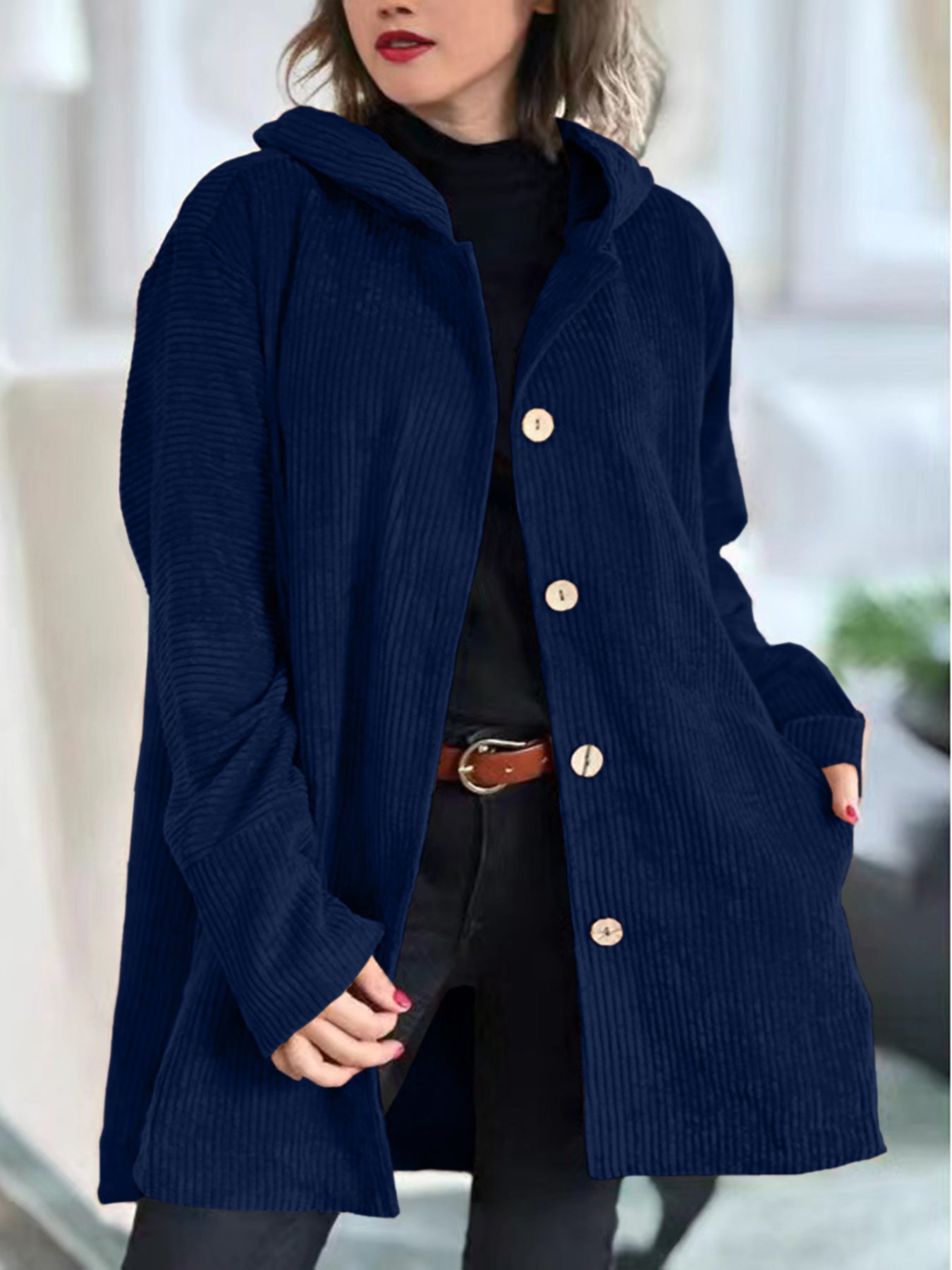 Cordjacke mit Kapuze, marineblau, Knopfleiste vorn und aufgesetzte Taschen