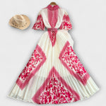 Delilah Vintage-inspiriertes Kleid, cremefarben mit pinkem Muster und Volants