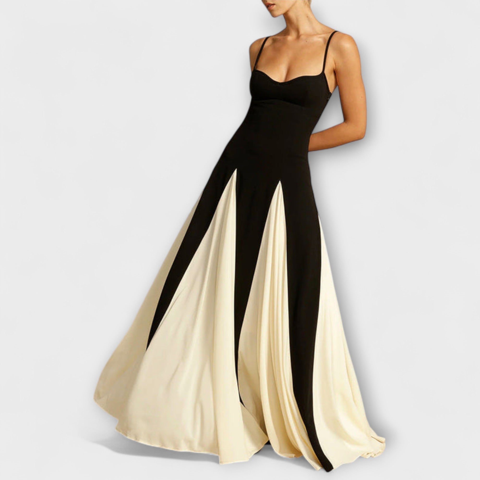 Schwarzes A-Linien-Maxikleid mit Cremefarbenen Tüll-Einsätzen, dünnen Trägern