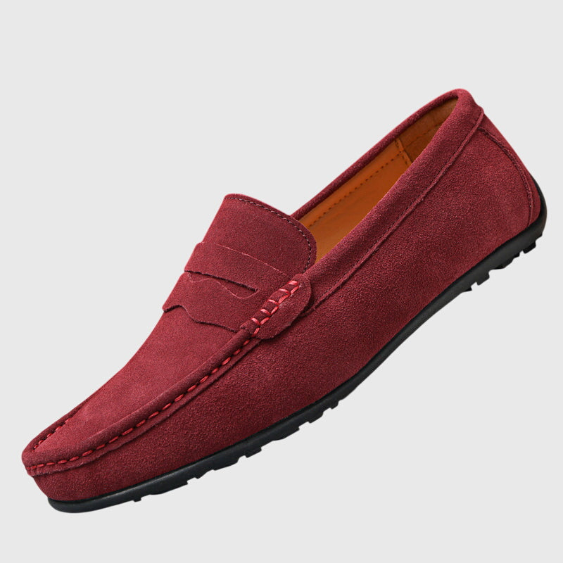 Orthopädischer Slipper aus Velours, kastanienbraun, mit Ziernaht und flacher Laufsohle