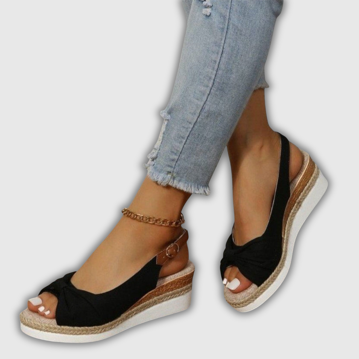 Espadrille-Wedgesandalen mit Riemchen in Schwarz, offene Zehen, geflochtener Keilabsatz