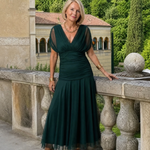 Off-Shoulder-Midikleid in Dunkelgrün, V-Ausschnitt, gerafftes Oberteil und Rock mit Falten