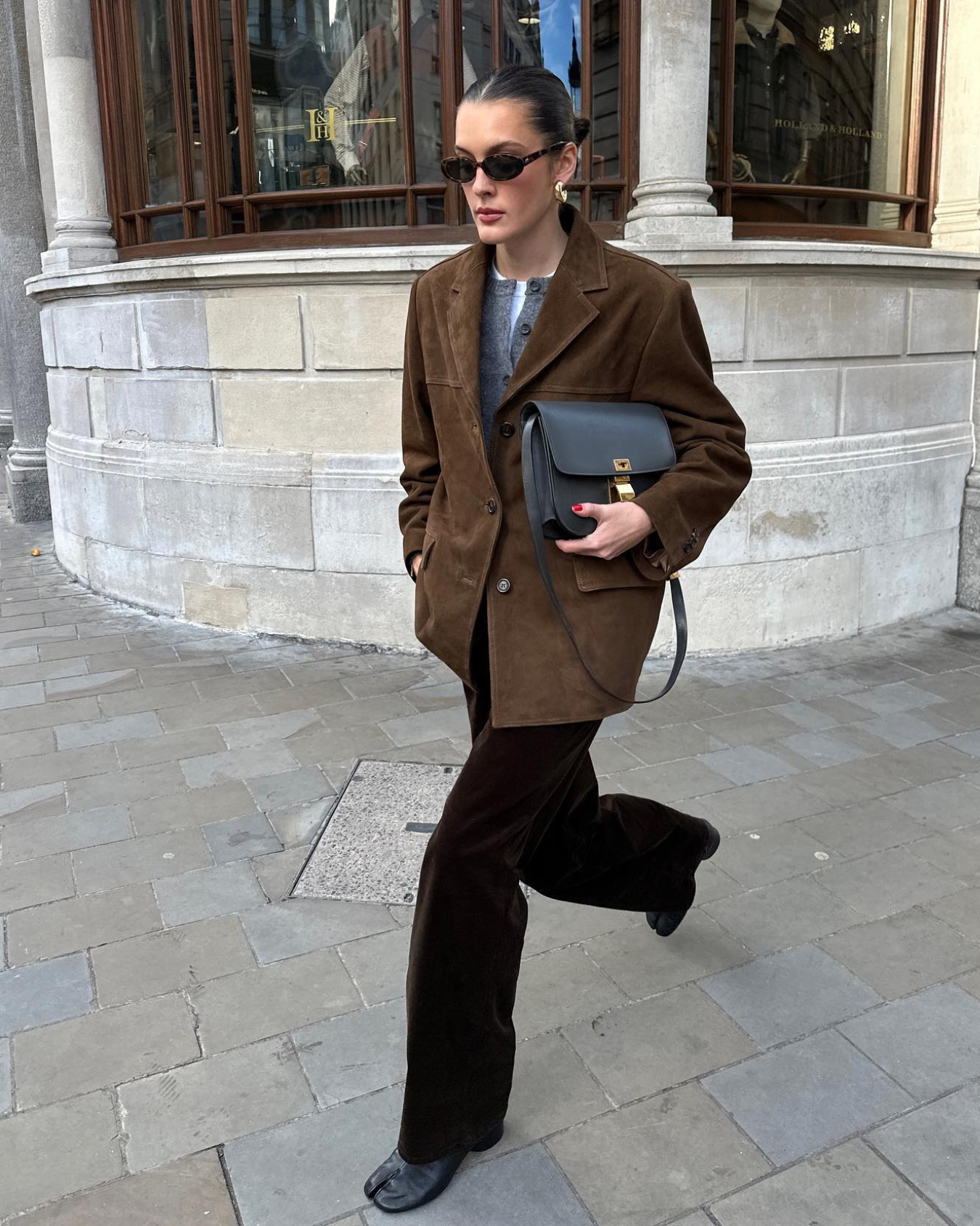 Wildleder-Blazer in Braun mit Revers, Knopfleiste und seitlichen Pattentaschen