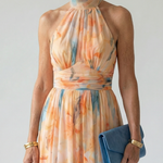 Halter-Midi-Kleid mit hohem gerafftem Ausschnitt und mehrfarbigem Aquarellmuster