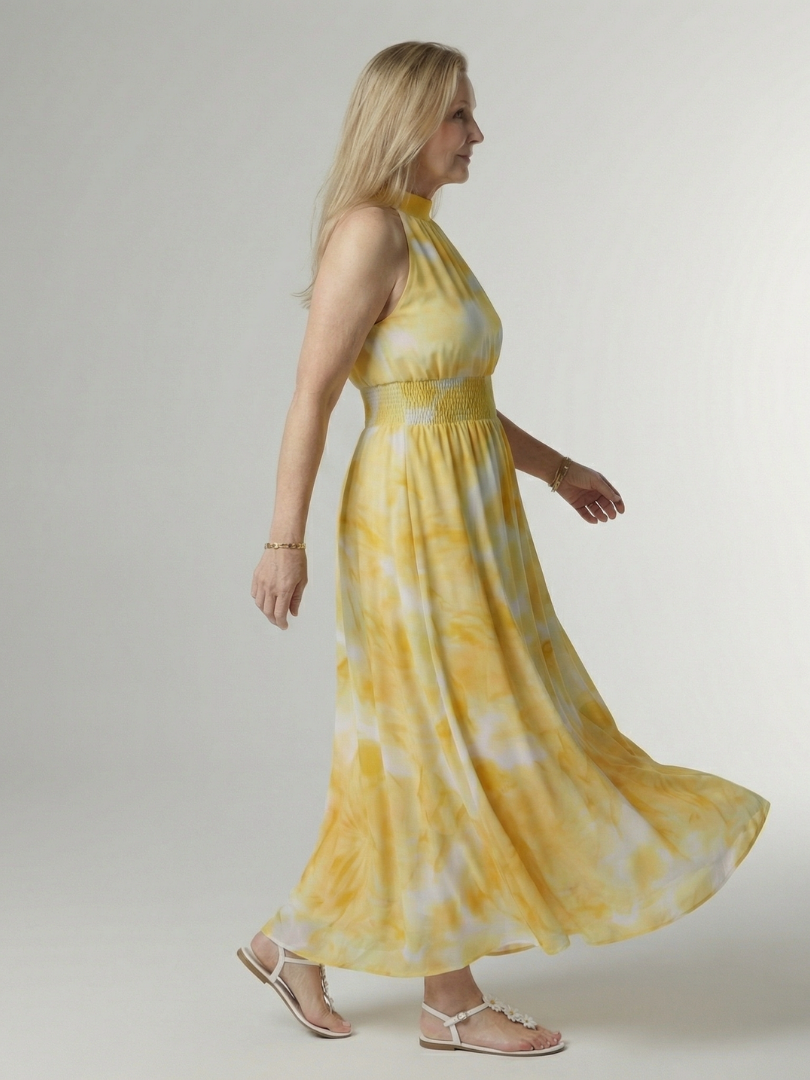 Gelbes Halter-Midi-Kleid mit gerafftem Taillenbund und fließendem A-Linien-Rock