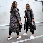 Miriam längere Parka-Jacke, schwarze wattierte Parka, Kapuze, Reißverschluss, Taschen