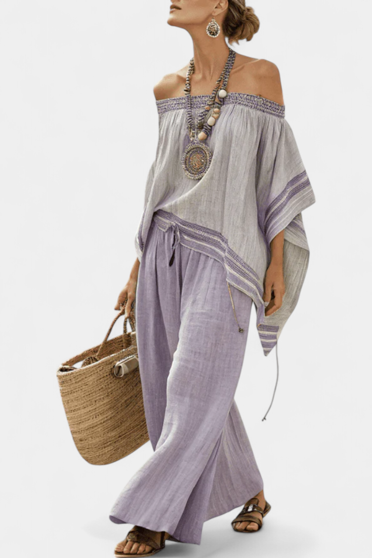 Lila Bardot-Top mit gerafftem Ausschnitt und passender weiter Hose im Boho-Look