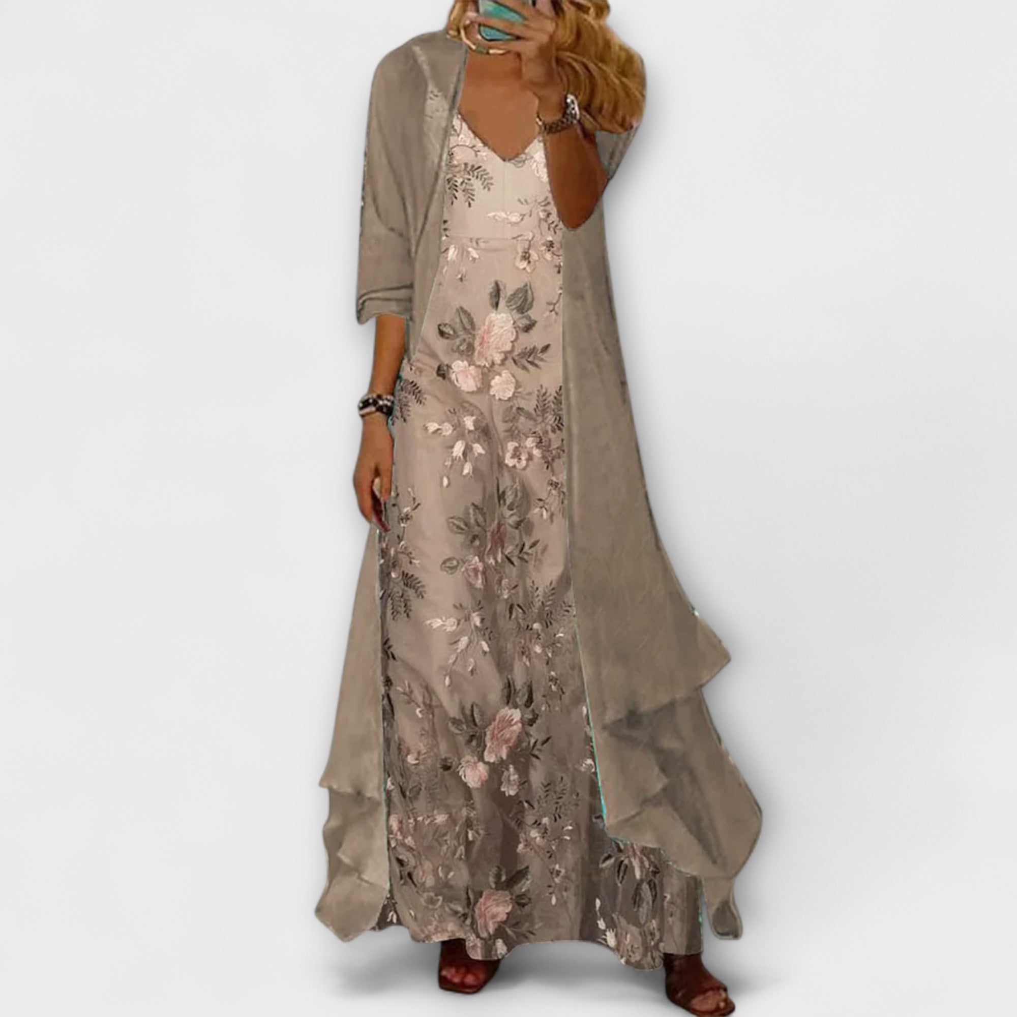 Maxikleid-Set mit Jacke: beiges Kleid mit Blumenmuster und offener Jacke