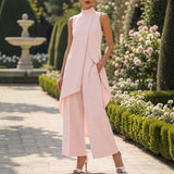 Langes ärmelloses Kleid in hellem Rosa mit hohem Rollkragen und fließendem Drapé