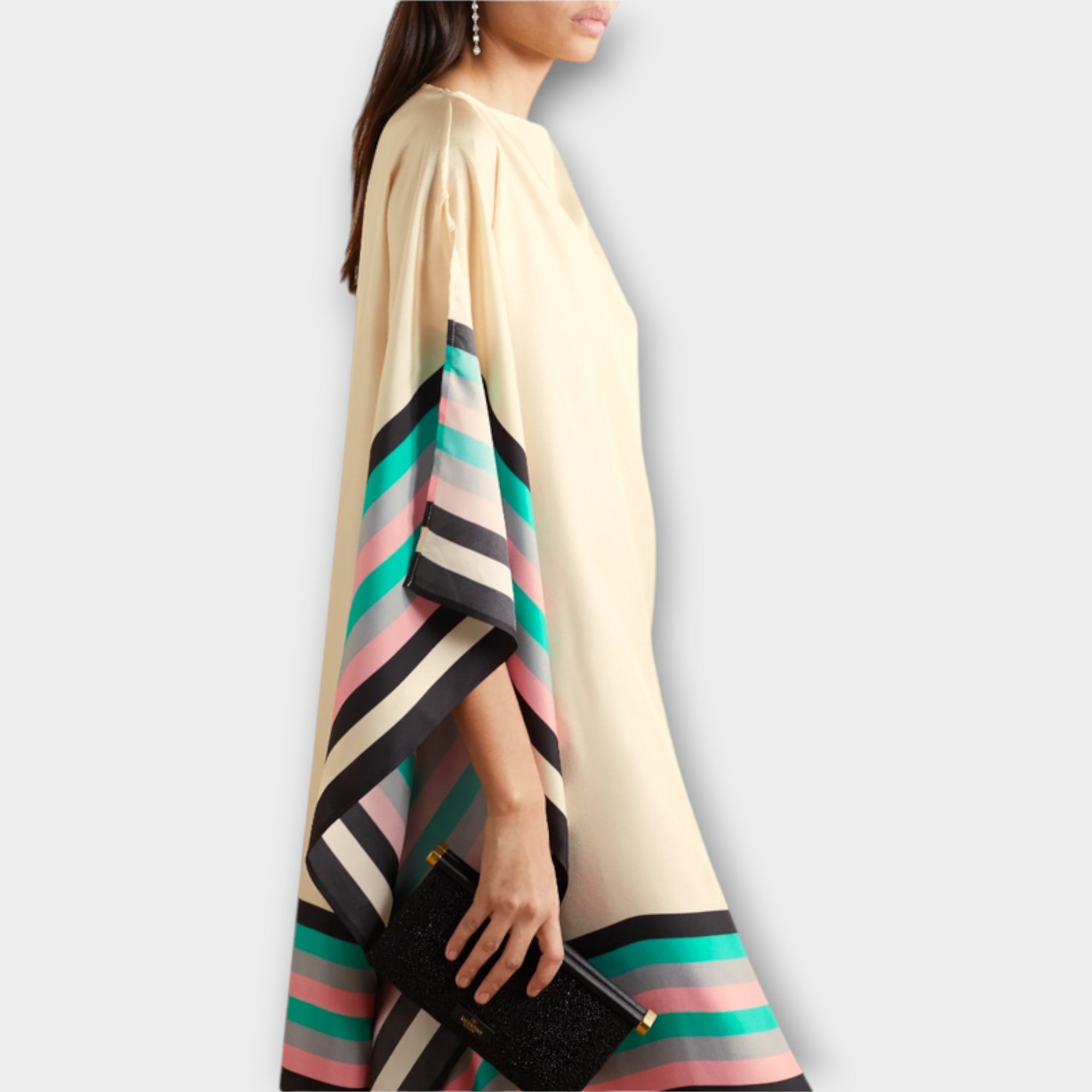Locker geschnittener Kaftan in Creme mit großem Ärmelpaneel und mehrfarbigen Streifen