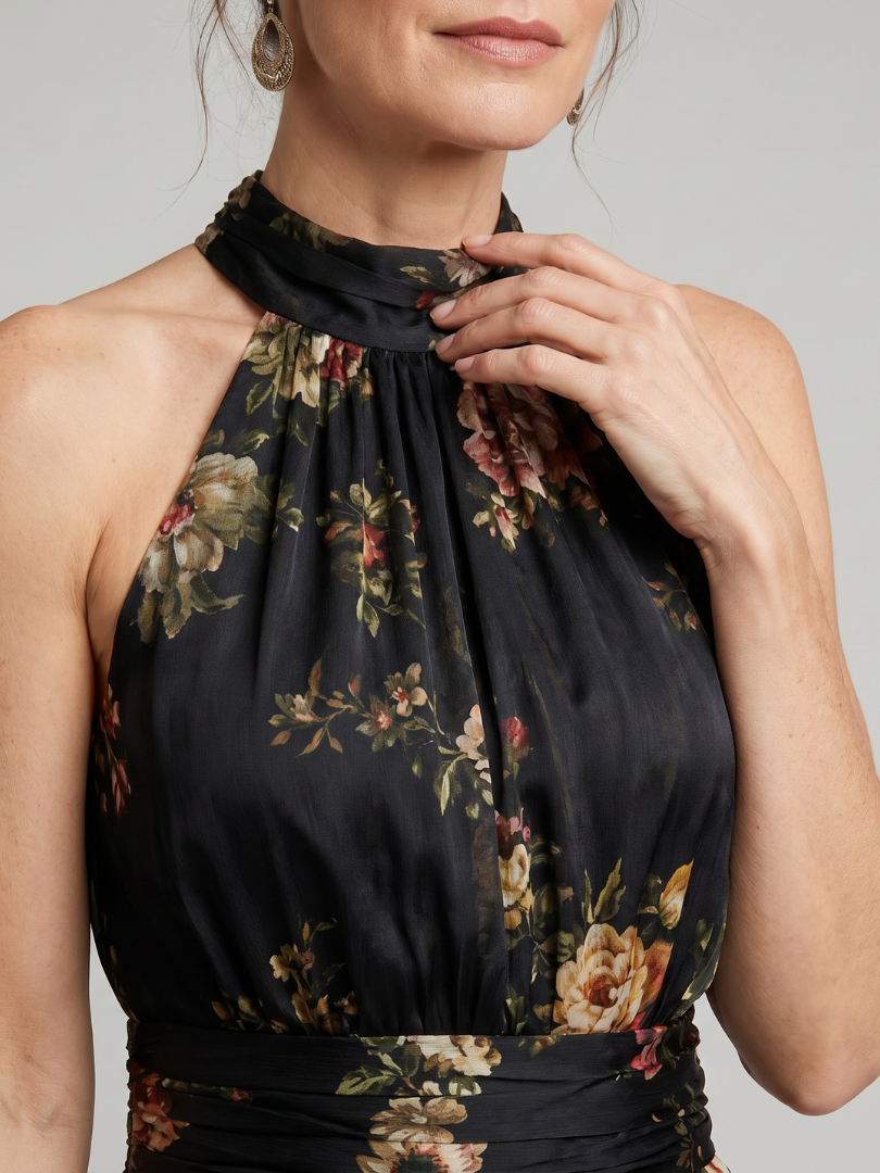 Schwarzes Halter-Neck Midi-Kleid mit Blumenprints, Stehkragen und Bindeband vorne