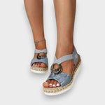 Bequeme Sandalen mit offenen Zehen, hellblaues Obermaterial mit Schnalle, Plateau-Sohle