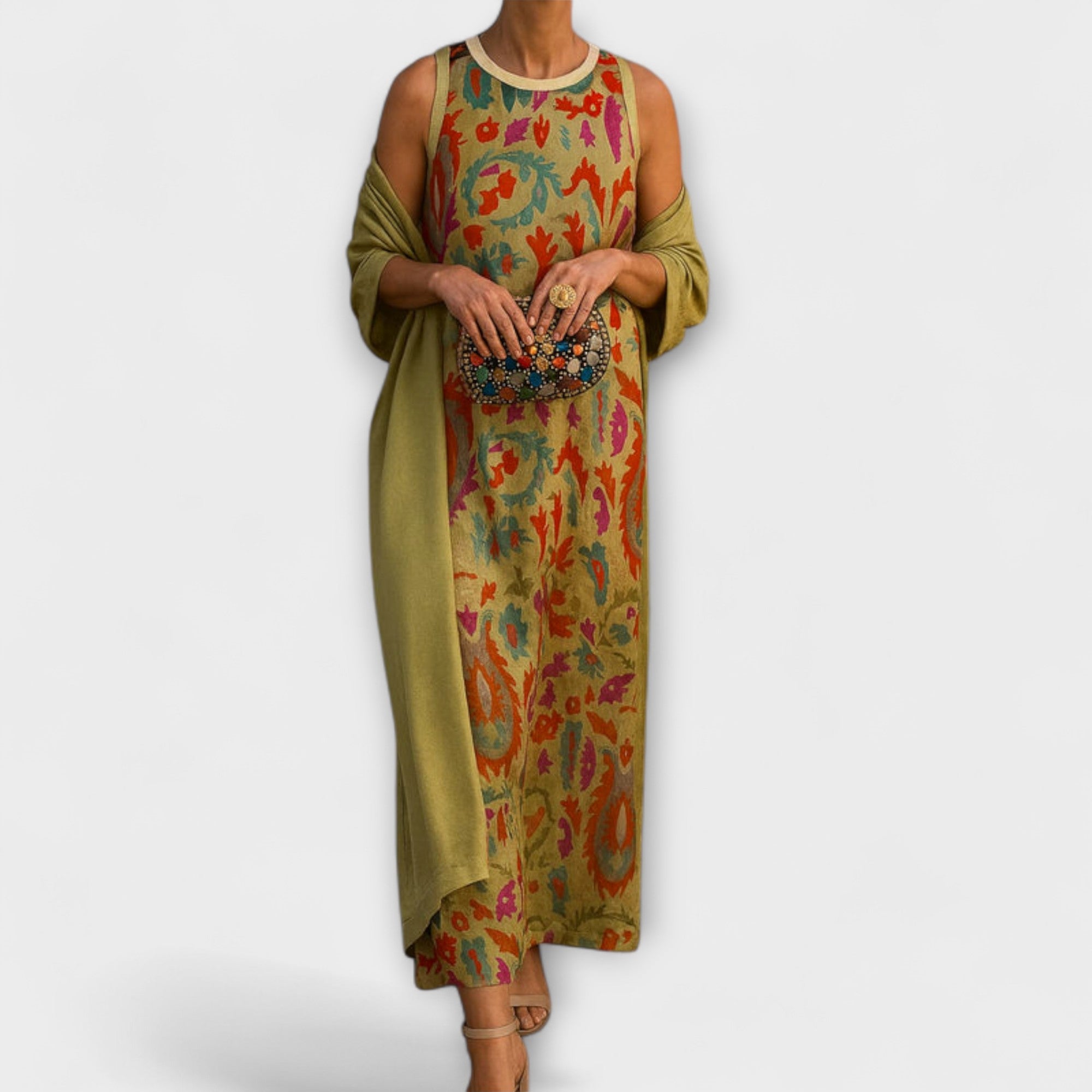 Langes ärmelloses Kleid mit passender Stola, bunter Blattprint in Grün und Rot