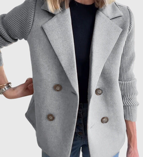 Damen-Blazer mit Reverskragen, zweireihiger Knopfleiste und Strickärmeln, grau